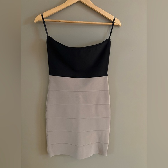 BCBGMaxazria Bodycon Strapless Bandage Dress - Picture 5 of 6